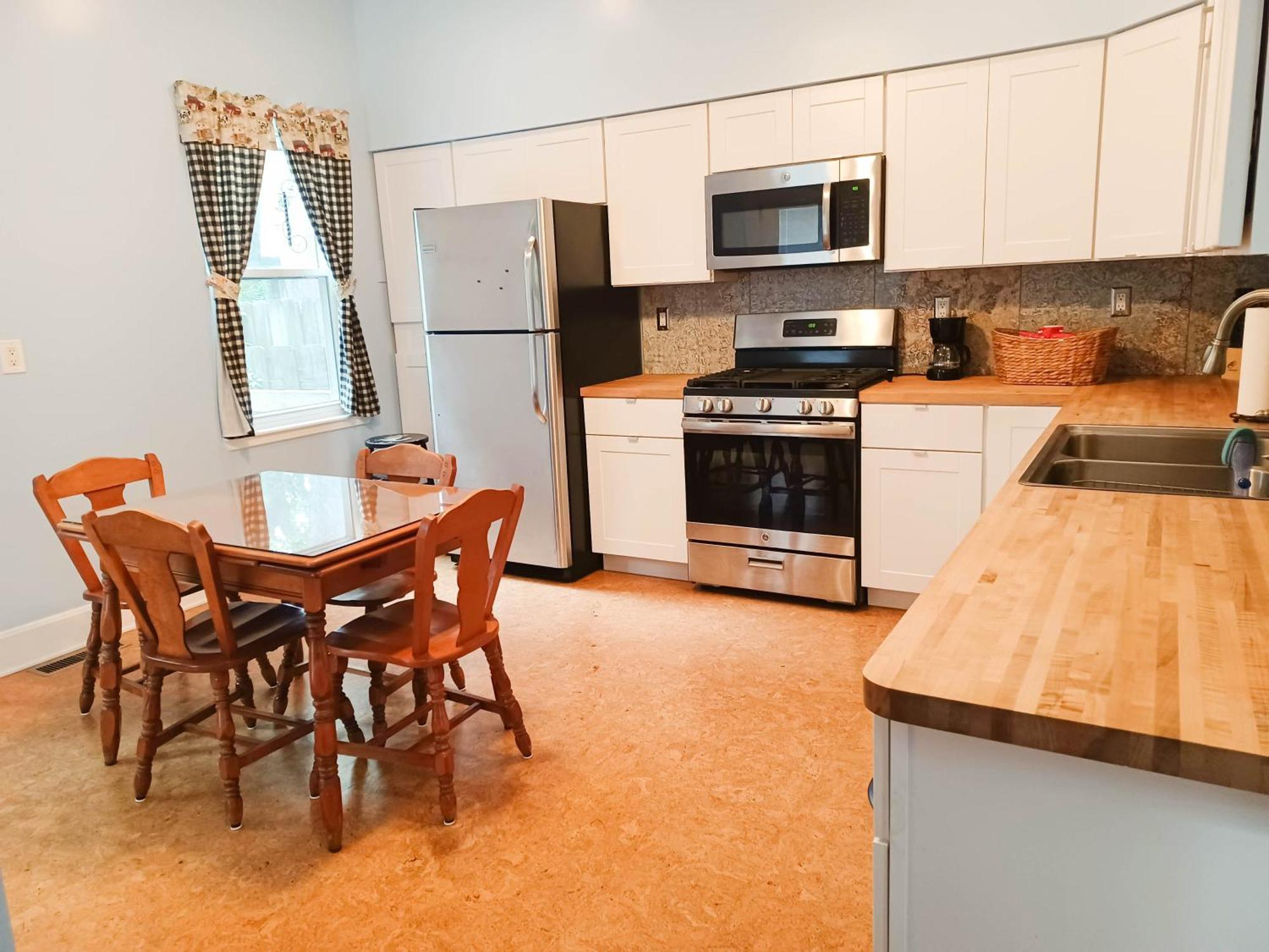 Huge 2 Bedroom House In The Heart Of Northside! Cincinnati Exterior photo